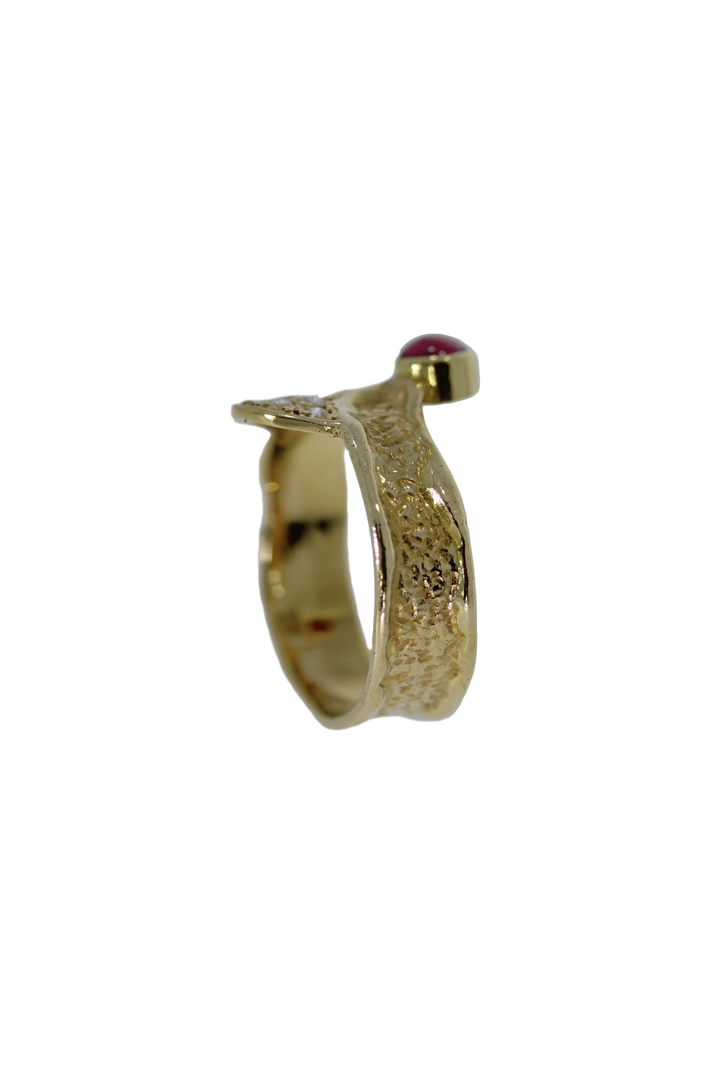 Geschmiedeter Rubin Ring
